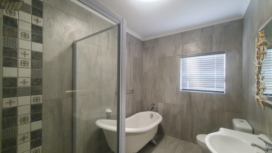 3 Bedroom Property for Sale in Brandhuis Western Cape